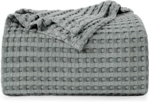 Read more about the article Utopia Bedding 100% Cotton Cool Grey Waffle Blanket (King Size – 90×108 Inch) Soft Lightweight Cozy Breathable Bed Blanket for All Seasons