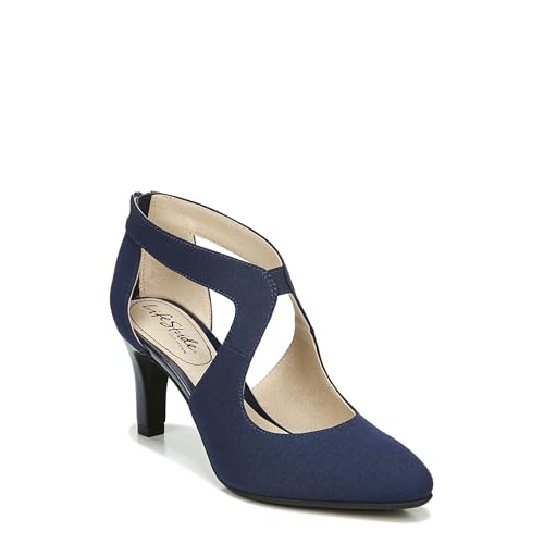 Read more about the article LifeStride Women’s Giovanna 2 Pump, Navy, 9 Wide