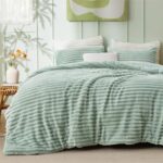 Bedsure Fluffy Comforter Set Queen – Super Soft Faux Fur Comforter Queen Size Sage Green, Winter Warm Fleece Bedding Set, Plush Fuzzy Bed Set, 3 Pieces, 1 Shaggy Comforter with 2 Pillowcases